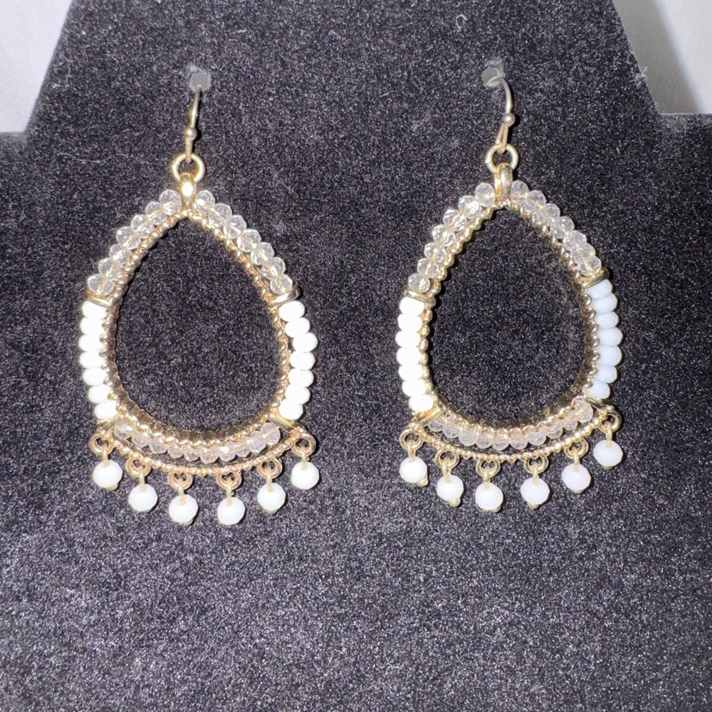 Gold & White Teardrop Earrings – Elegant Lightweight Women’s Jewelry